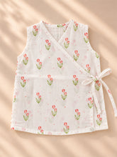 Load image into Gallery viewer, Block Printed Muslin Jablas for Newborns | Pink Floral and Heart