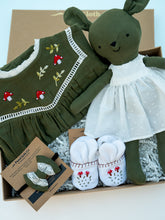 Load image into Gallery viewer, Olive the Bunny Newborn Baby Gift Set