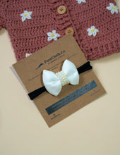Load image into Gallery viewer, Newborn Mini Bows | Hair Clip | With Pearls