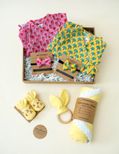 Load image into Gallery viewer, Eco-Friendly Mulmul Blockprint Newborn Gift Set | Baby Girl