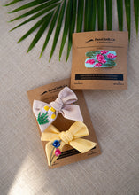 Load image into Gallery viewer, Pink Knot Hand-Embroidered Tic Tac Clip