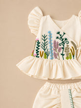 Load image into Gallery viewer, Jamna Set Girls | Chanderi Silk | Off-White
