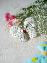 Load image into Gallery viewer, Butterfly Hair Clips
