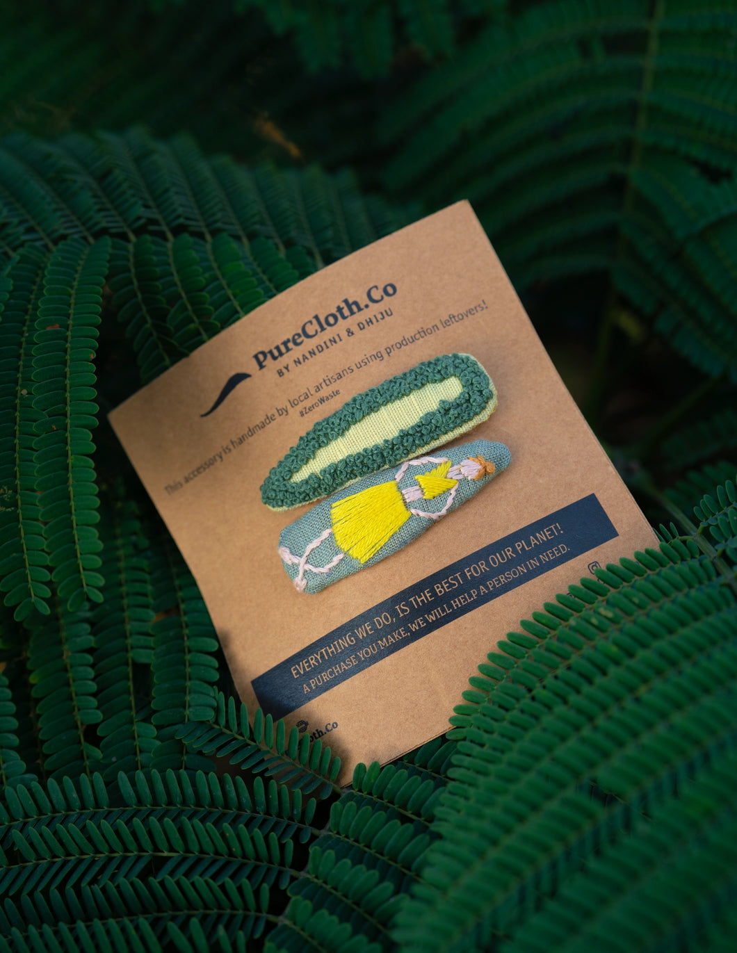 Blossom Knot Embroidery tic-Tac Clips – Yellow & Green