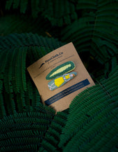 Load image into Gallery viewer, Blossom Knot Embroidery tic-Tac Clips – Yellow &amp; Green
