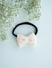 Load image into Gallery viewer, Newborn Mini Lace Bow | Headband | Off White
