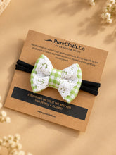 गैलरी व्यूवर में इमेज लोड करें, Newborn Mini Bow | Hair Clips | Headband | Lime Green Check
