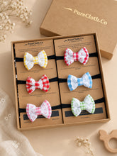 Load image into Gallery viewer, Delightful Bows Gift Set | Newborn Baby Girl Gift hamper
